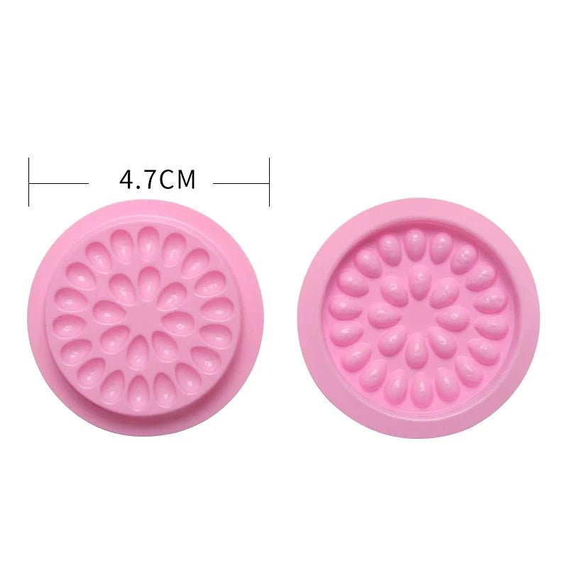 Eyelash glue holder