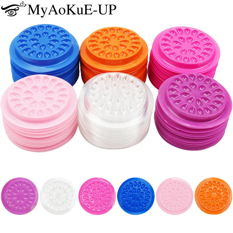 Eyelash glue holder