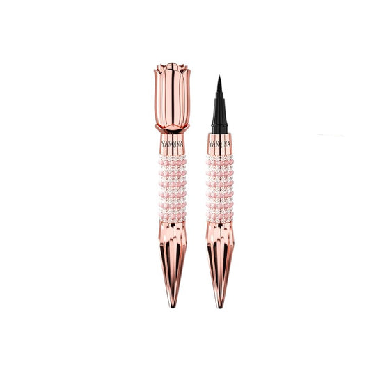 Thick, quick-drying eyeliner