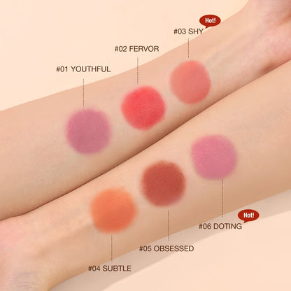 Couleur crémeuse pour les yeux, les joues et les lèvres. 3 en 1